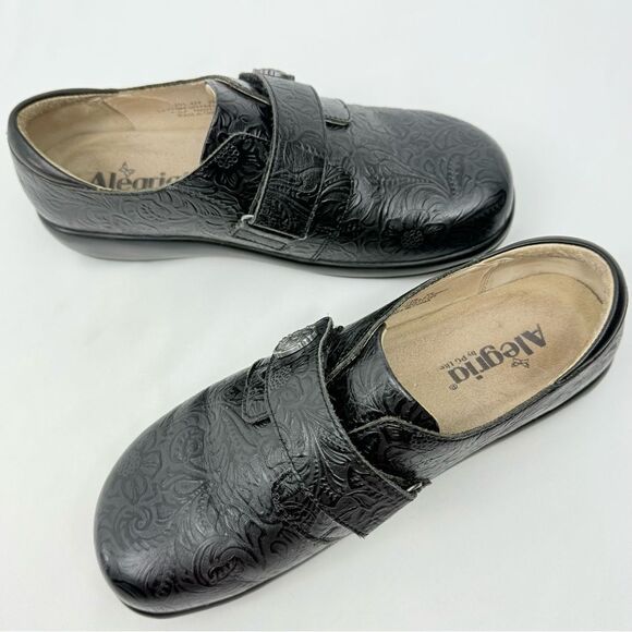 Alegria JOLEEN Black Tooled Floral Leather Slip On Adjustable Strap Support Clog - Picture 7 of 16